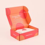 Custom Mailer Printed Pink Red Apparel Boxes Corrugated Mailer Box Shoes Clothes Box Packaging With Logo 门帘
