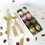 Lux Negro Regalos 2 Bombones De Cumpleanos Papel Acolchado Lujo Caja De Carton Corrugado Para Chocolate Fabricantes 门帘