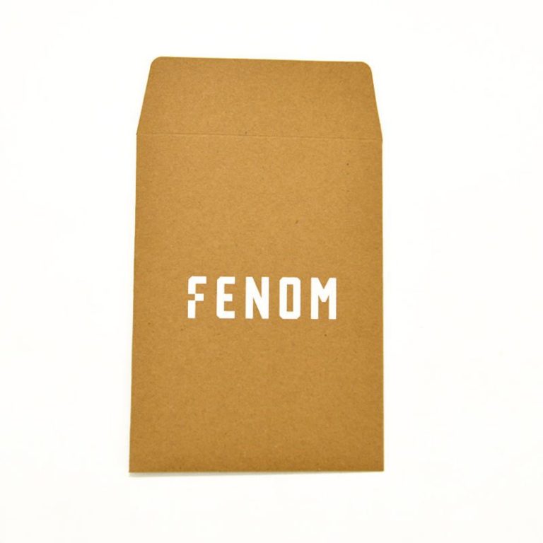 Customized Eco-friendly Kraft Paper Envelope With Adhesive Stripe Custom Paperboard Envelopes 门帘